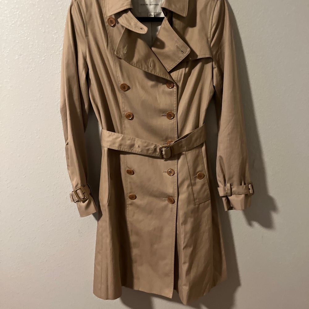 Banana Republic Beige Double-Breasted Trench Coat